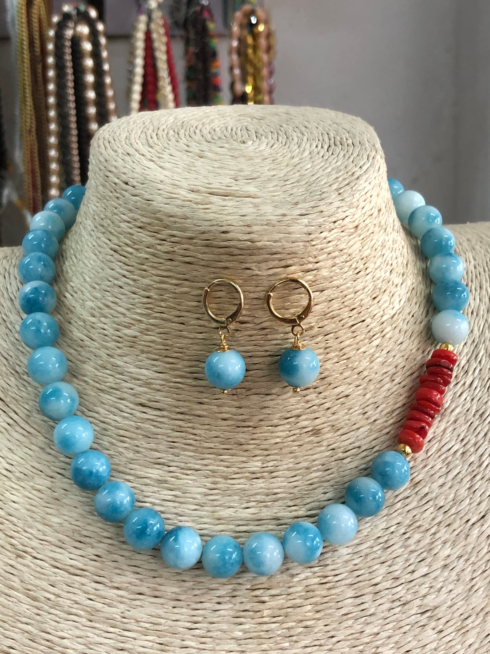 Collar en cristales